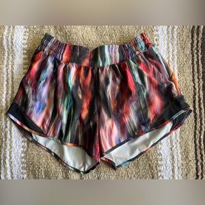 Lululemon Hotty Hot low rise shorts